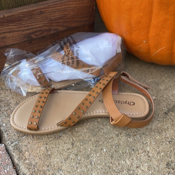 Women sandals - Picture 2 of 2